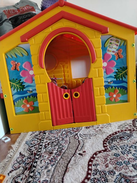 Игровой домик и горка для детей