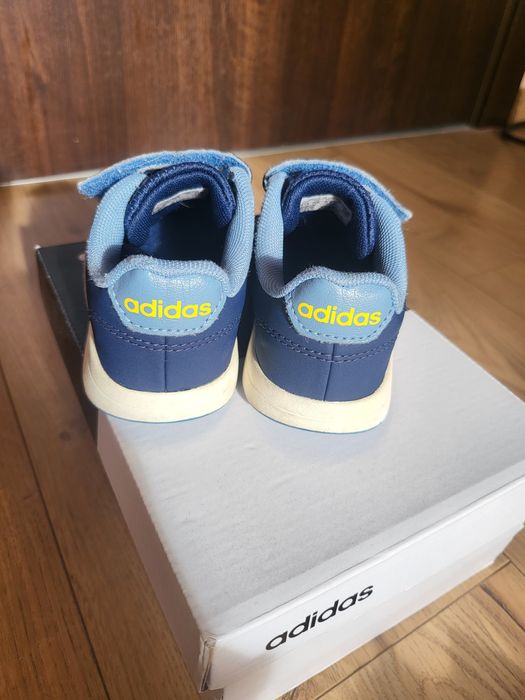 Бебешки/детски  маратонки Adidas/ Адидас  21 и 20 номер