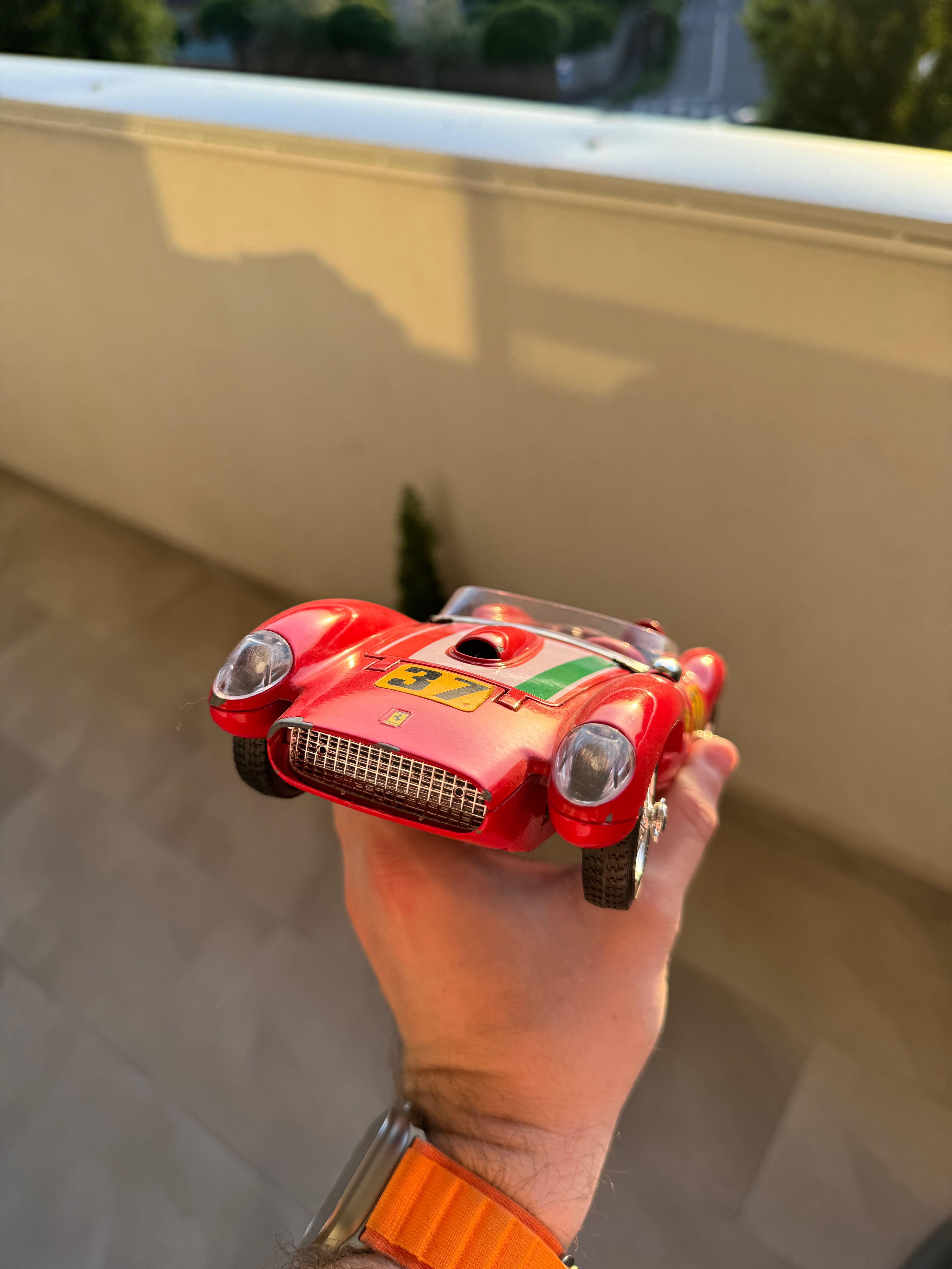 Macheta Ferrari Testa Rossa Bburago 1:18