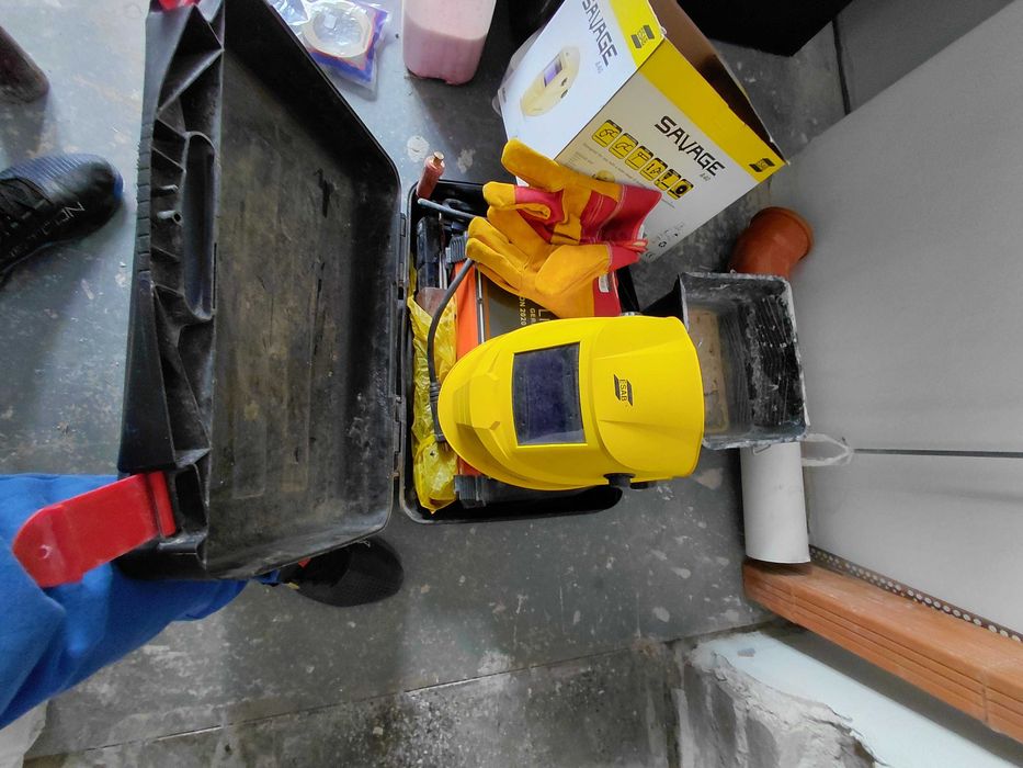 Шлем ESAB SAVAGE A40 Инверторен Електрожен 300А KraftRoyal куфар