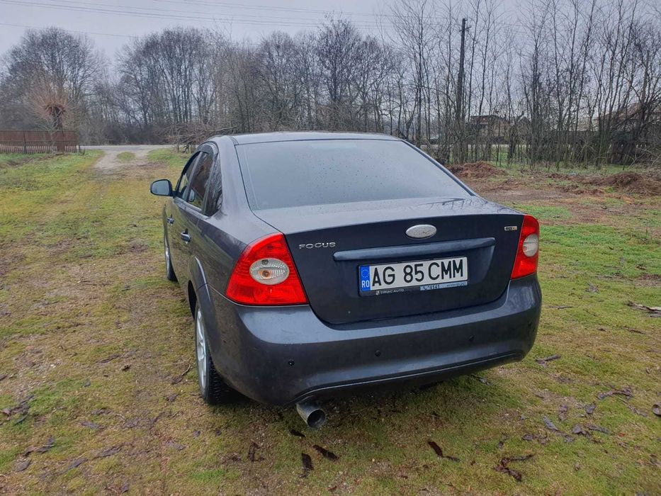 Vând Ford Focus 2008 Berlina