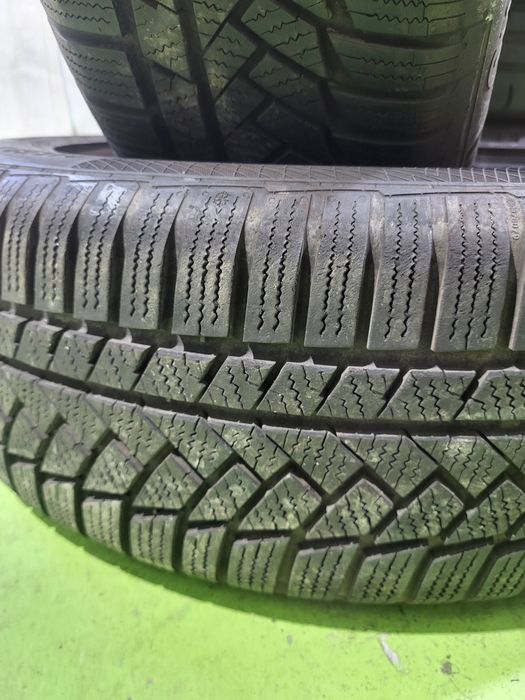 2 бр 215/60/17 Continental