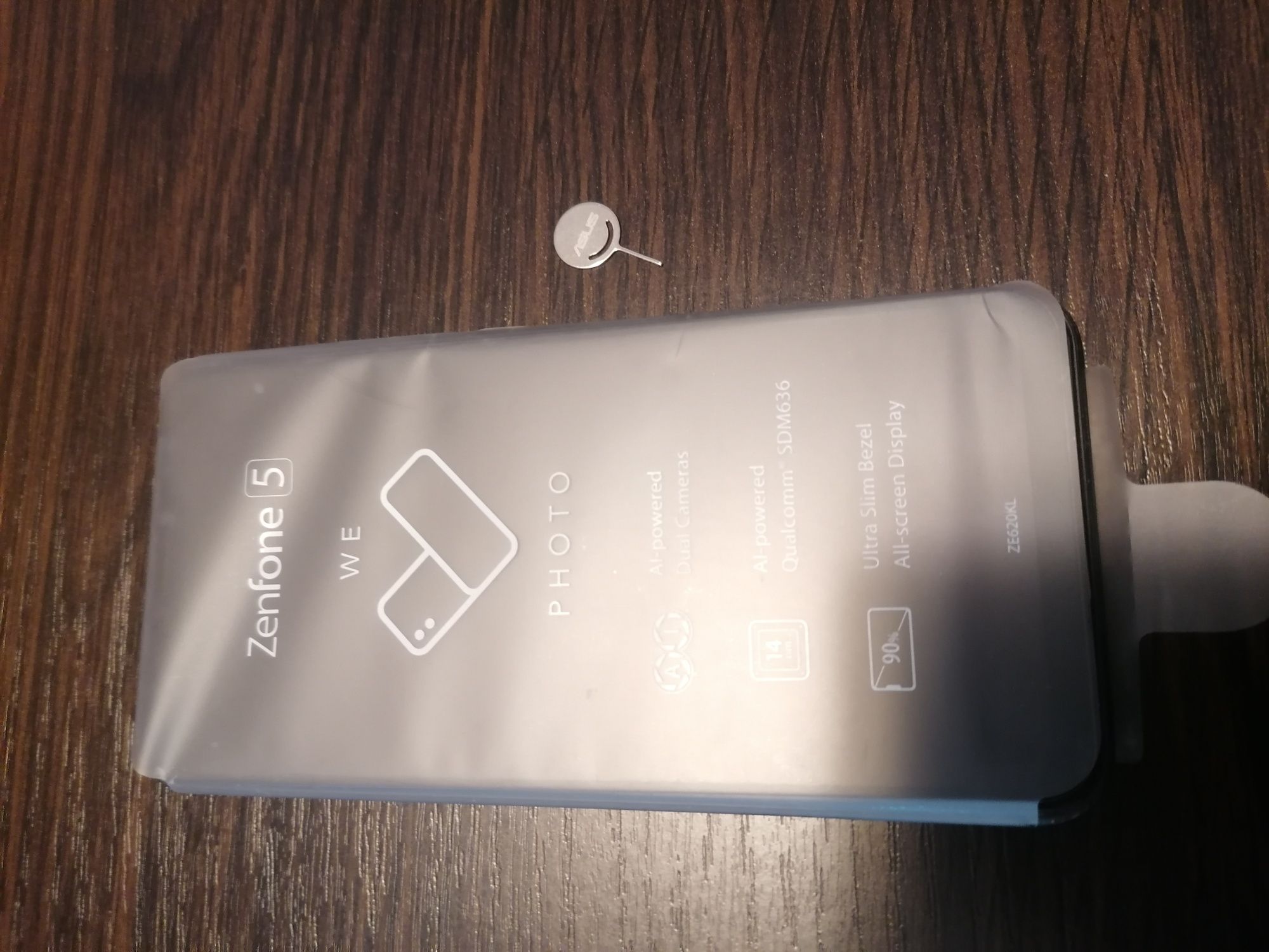 Vand Asus ZenFone 5Z