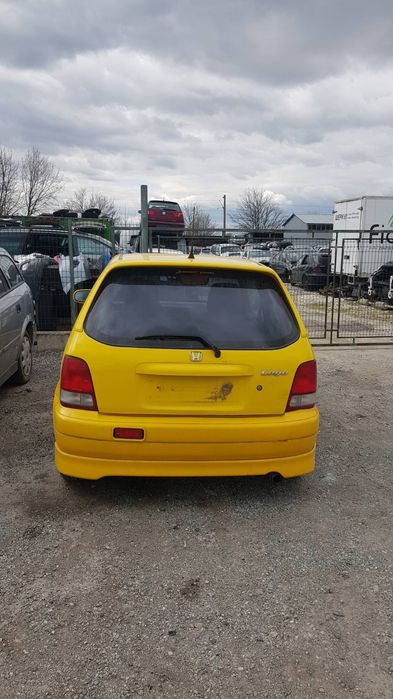 Хонда Лого 1.3 бензин 1999г