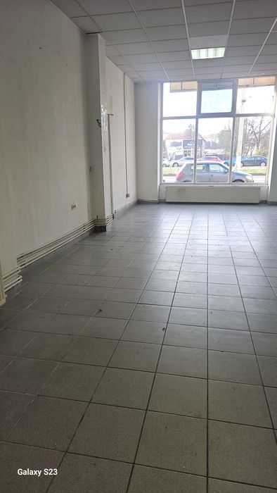 Inchiriez spatiu comercial UTA