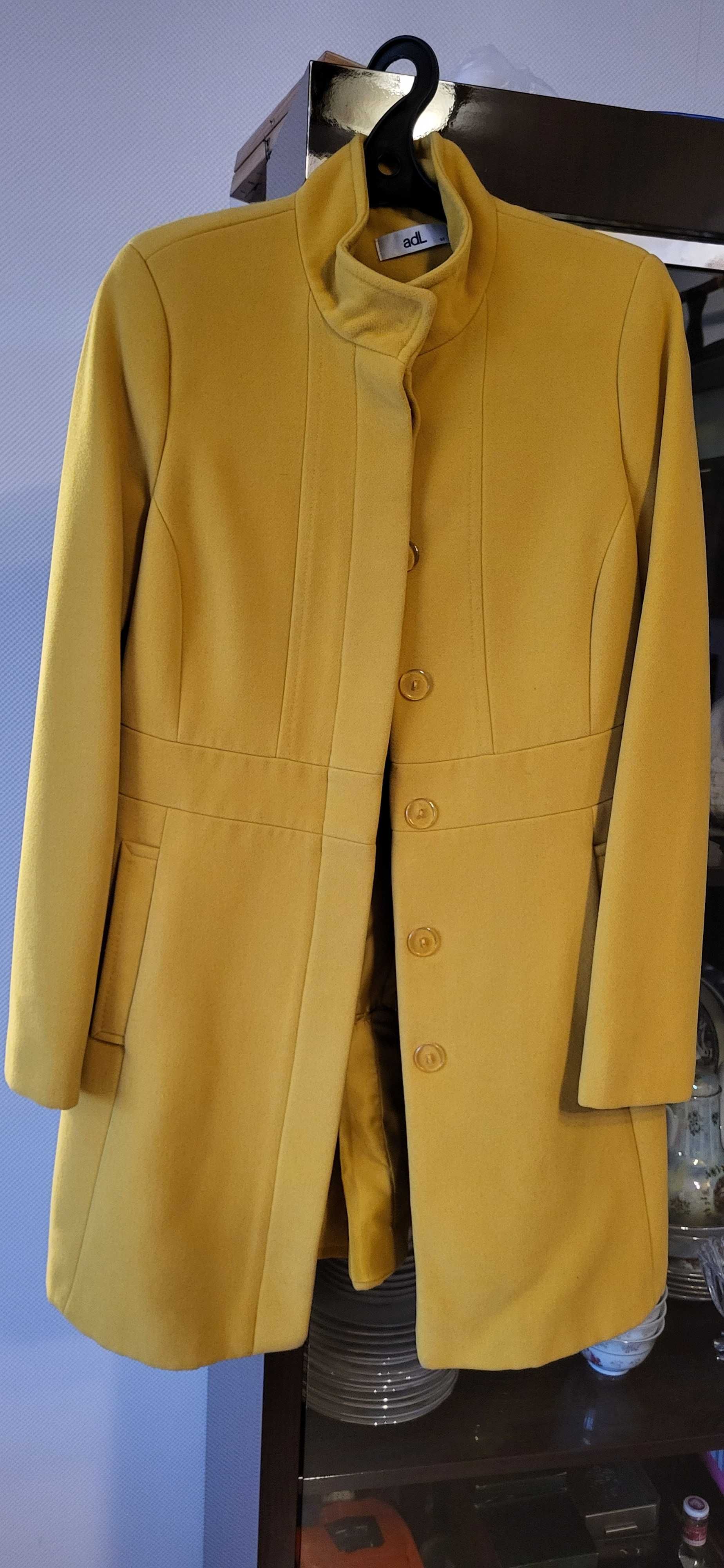 Пальто женское модель сюртука, с комфортным кроем, качество люкс.