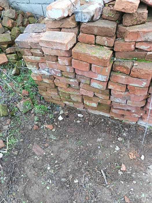 Caramida din recuperare impecabila 0,5 bani bucata