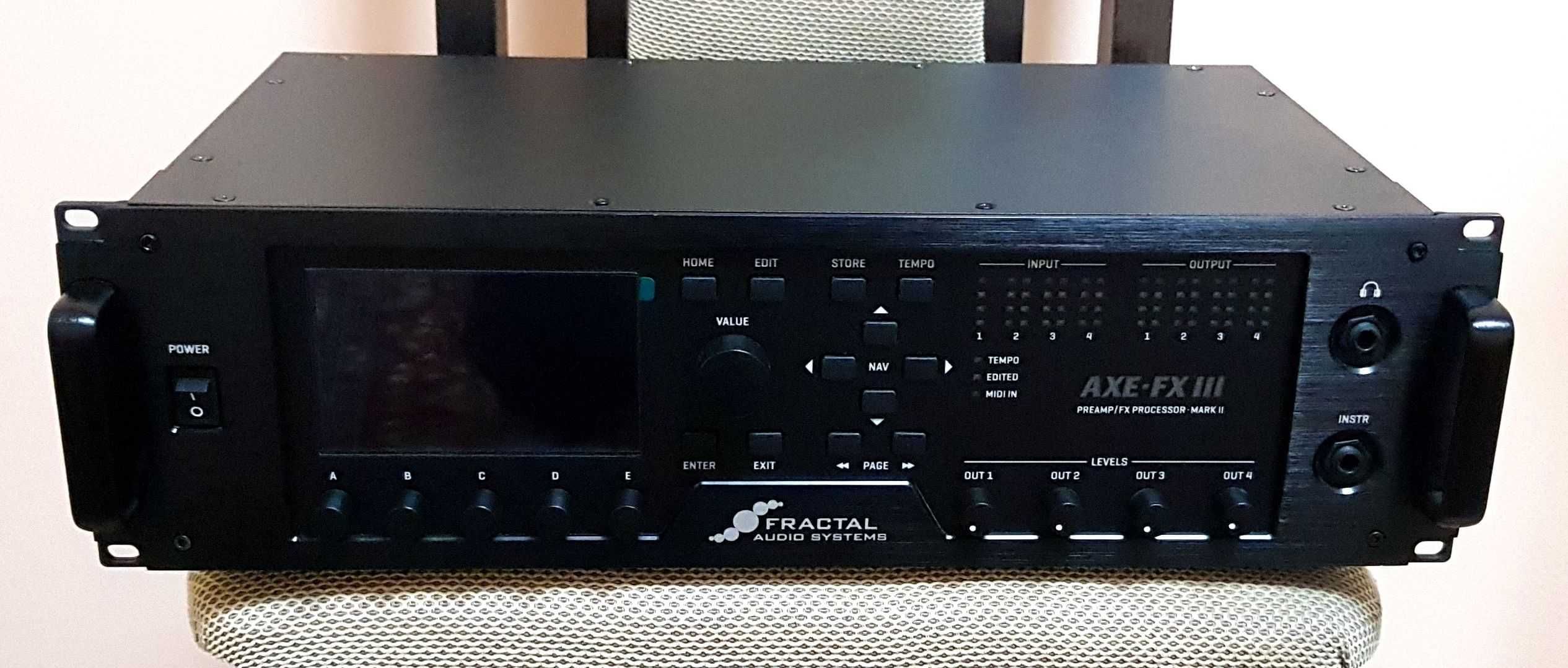 Axe-Fx III MK II Turbo+FC-12 MK II Foot Controller
