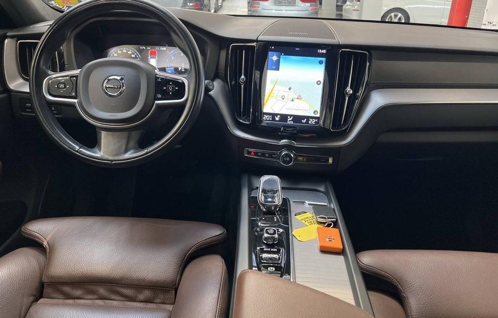 Volvo XC 60 MildHibrid 'INSCRIPTION"