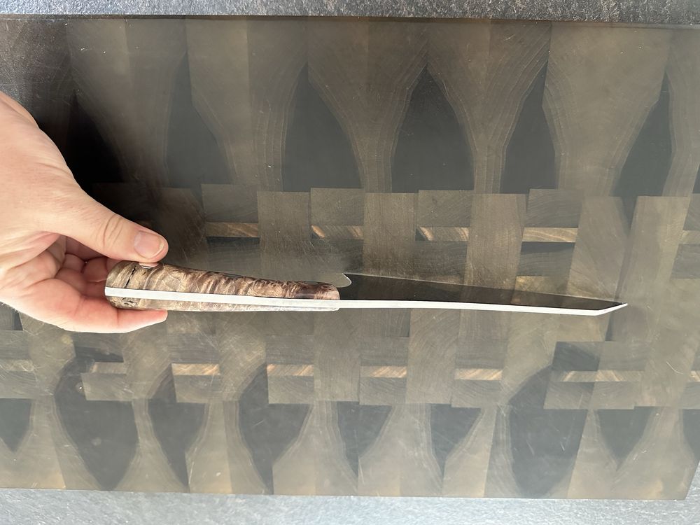 Cutit de bucatarie facut manual