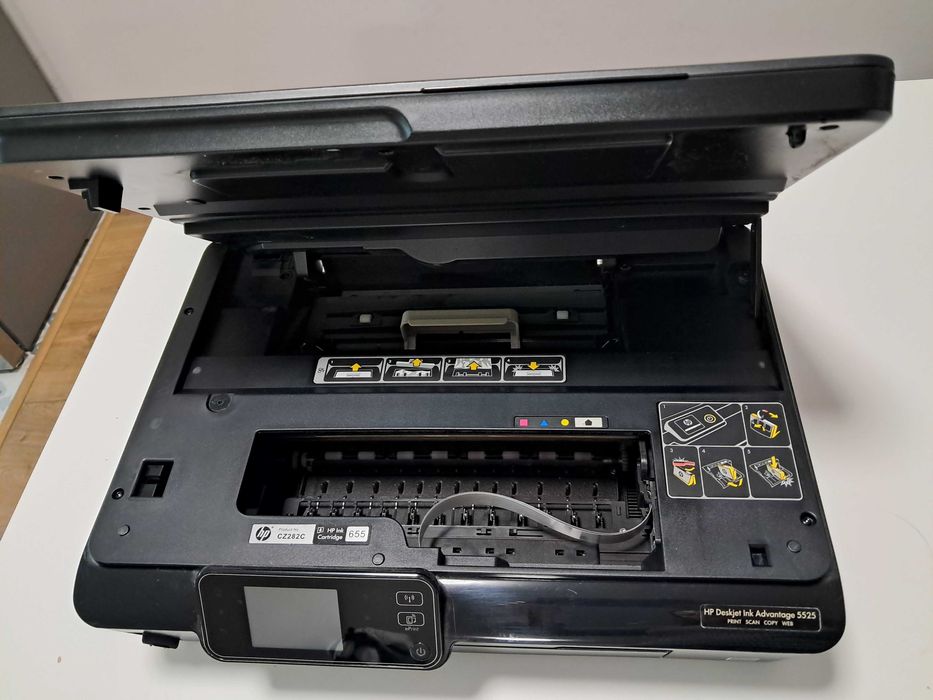 Принтер HP Deskjet Ink Advantage 5525