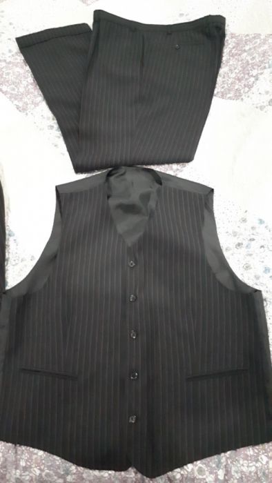 Мужской костюм тройка