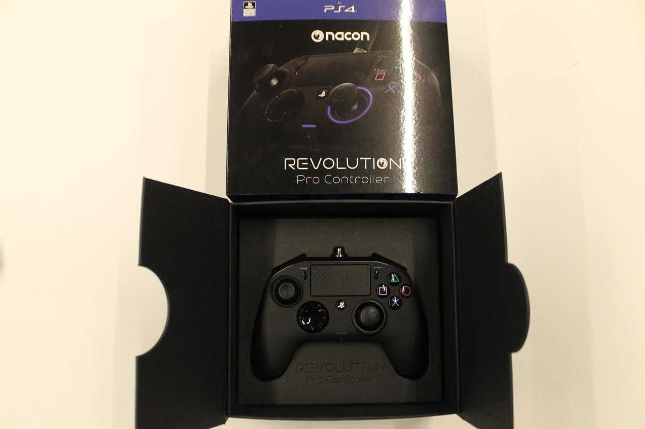Controller PS4 Maneta PS 4 - Nacon Revolution Pro