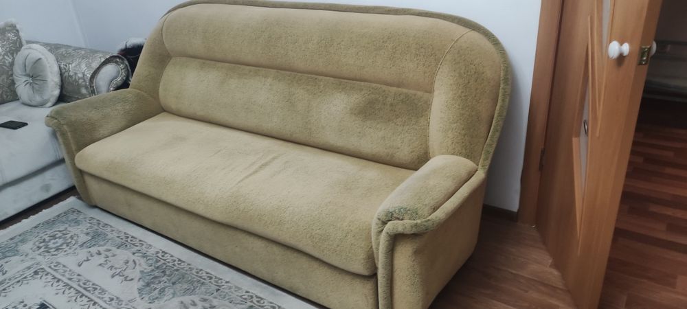 Продам диван с креслом