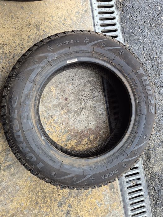 Vând cauciucuri 165/70/14 M+S 2 buc