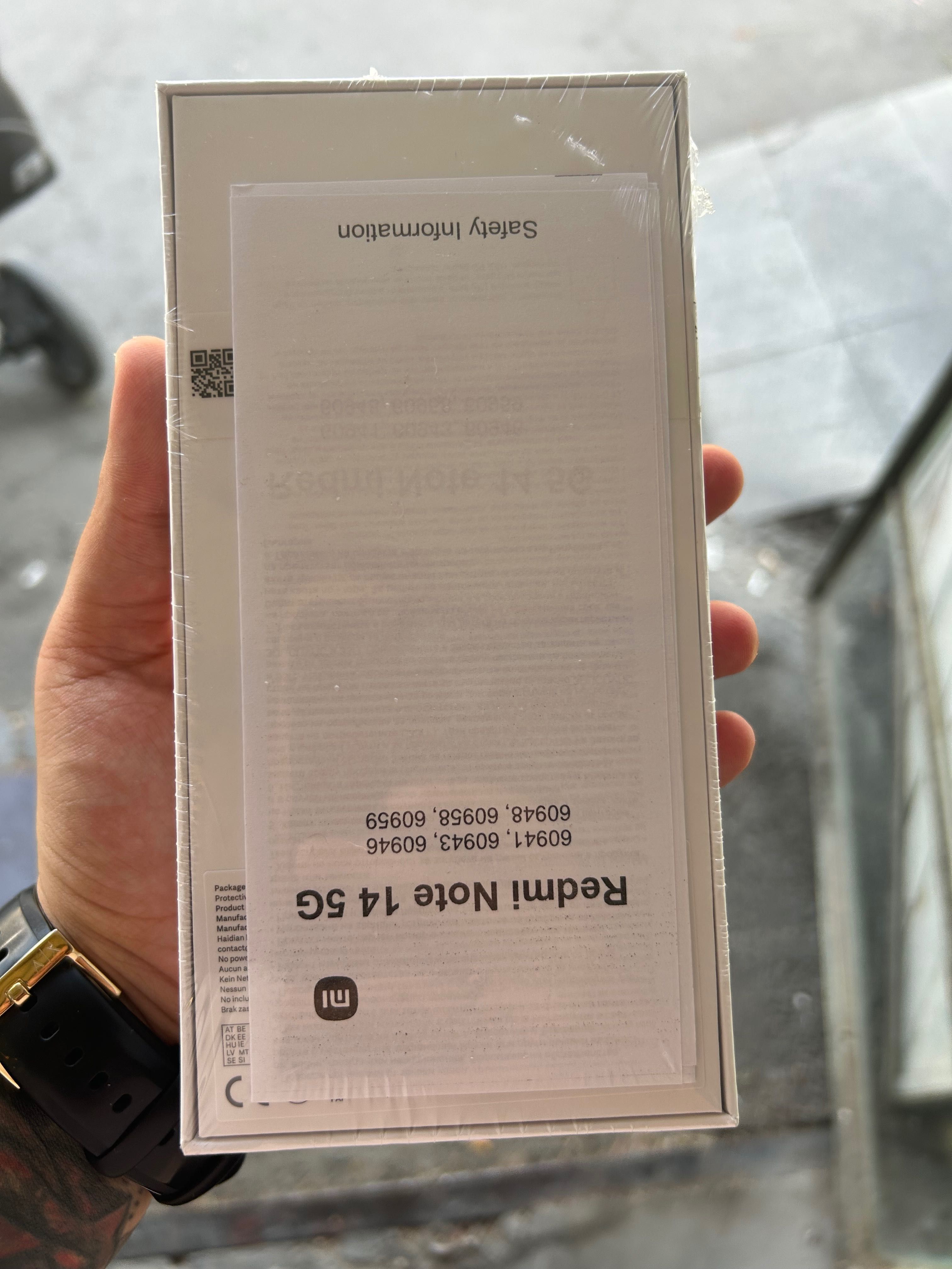 Redmi 13 и Redmi Note 14 5G - чисто нови