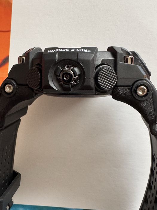 Casio g shock.