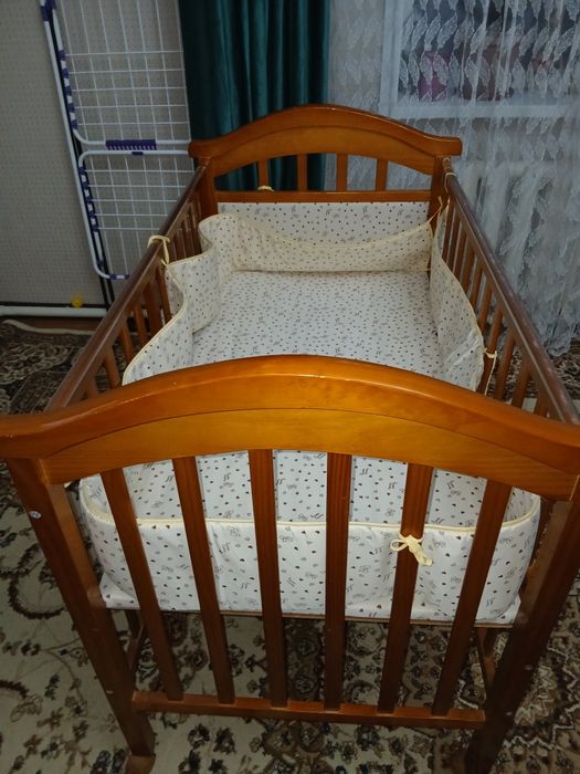 Детская кровать  почти новая