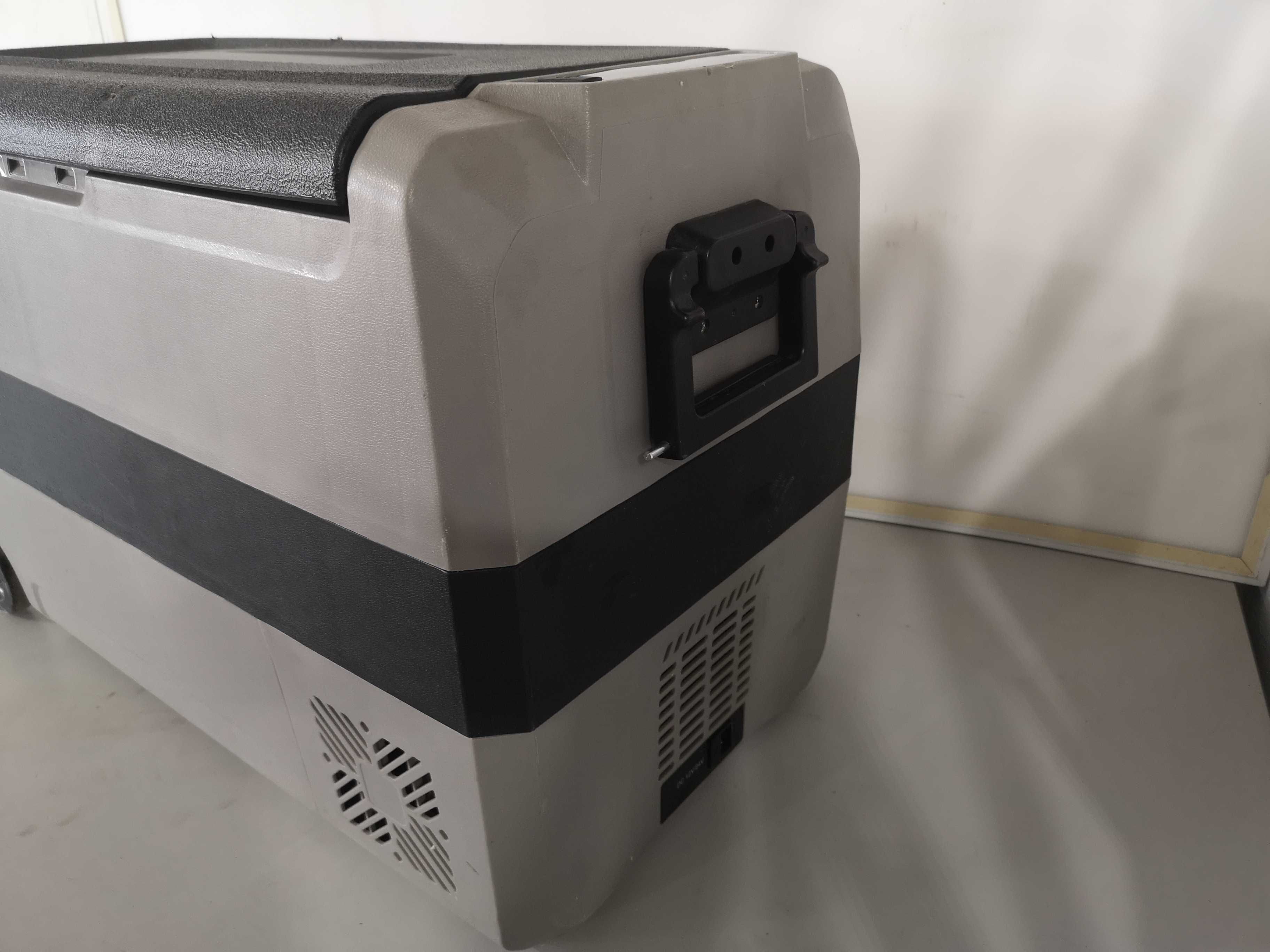 Хладилна чанта - Dellonda 50L