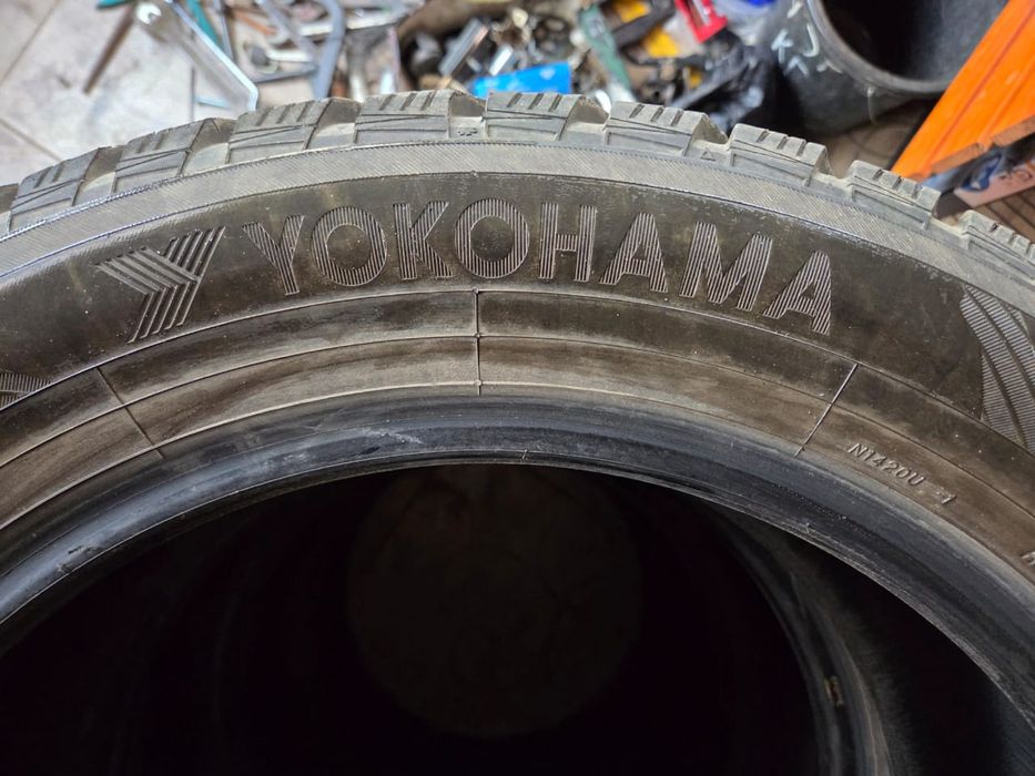 Yokohama зимняя 235/55 R18