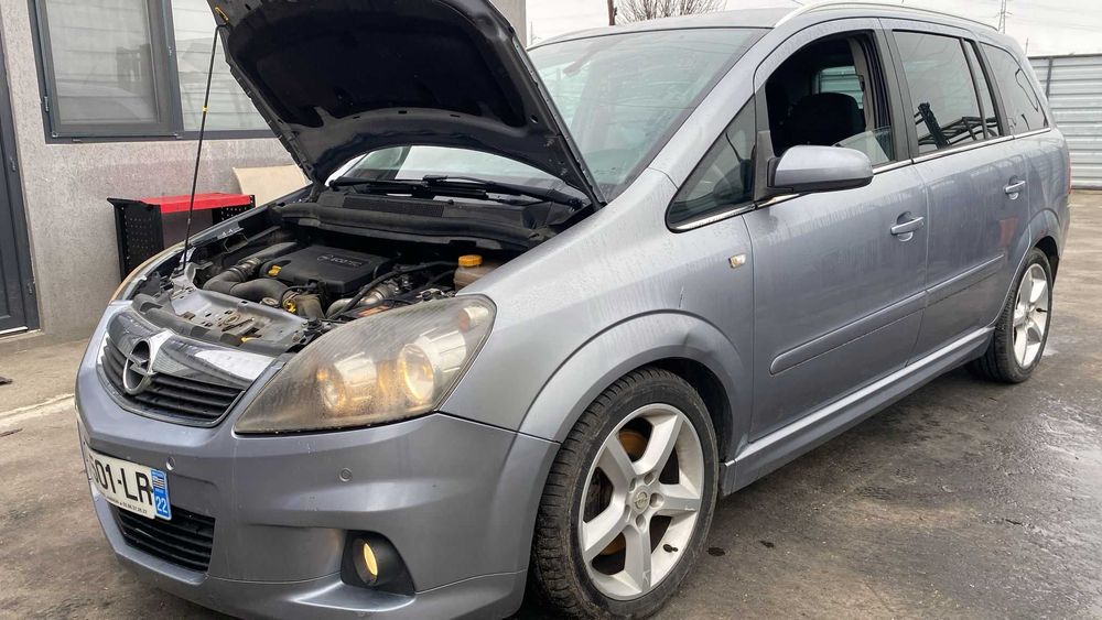 Fata completa  OPC Piese Dezmembrari Opel Zafira B 1.7cdti