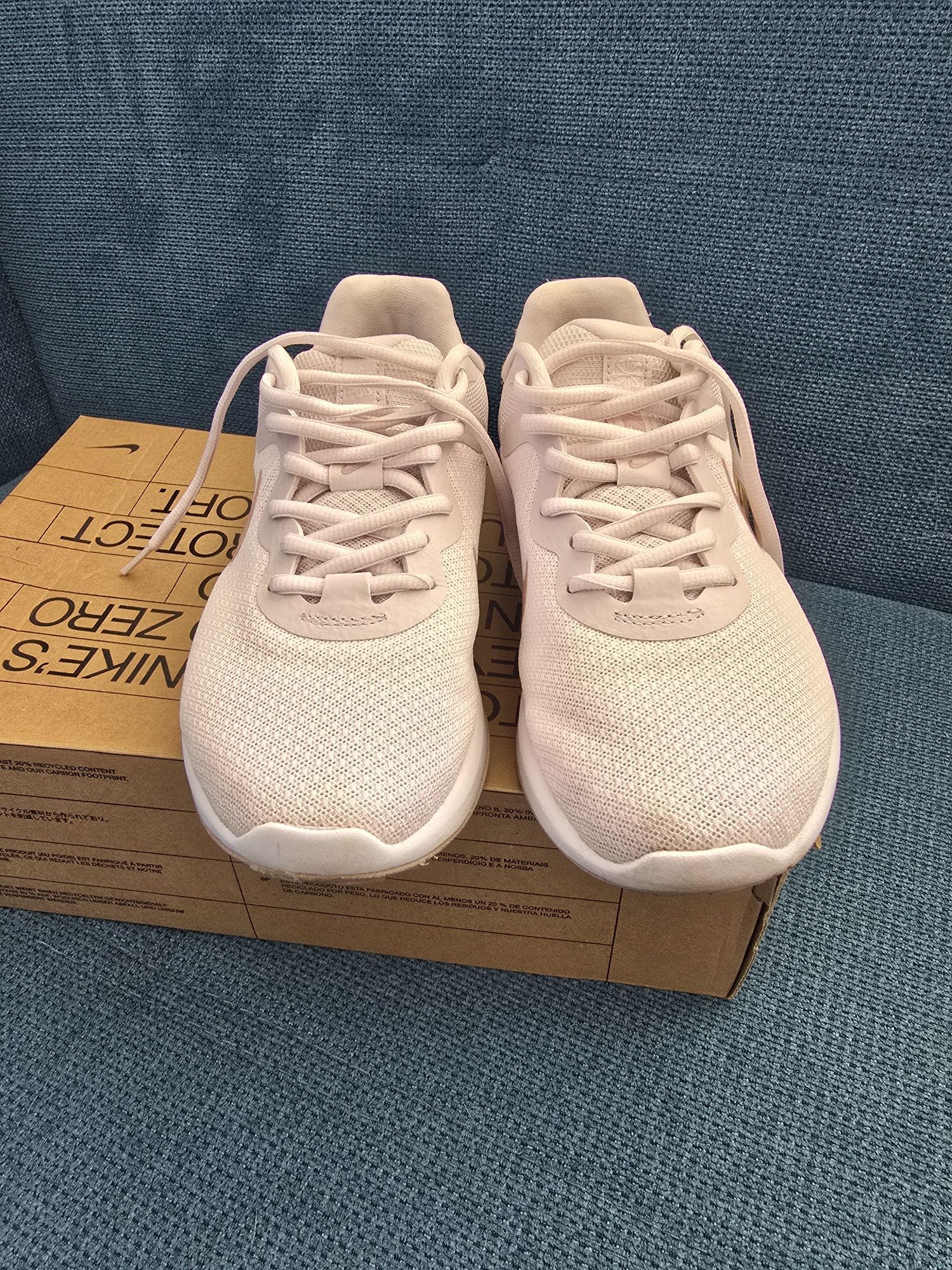 Оригинални маратонки Nike, размер 37,5