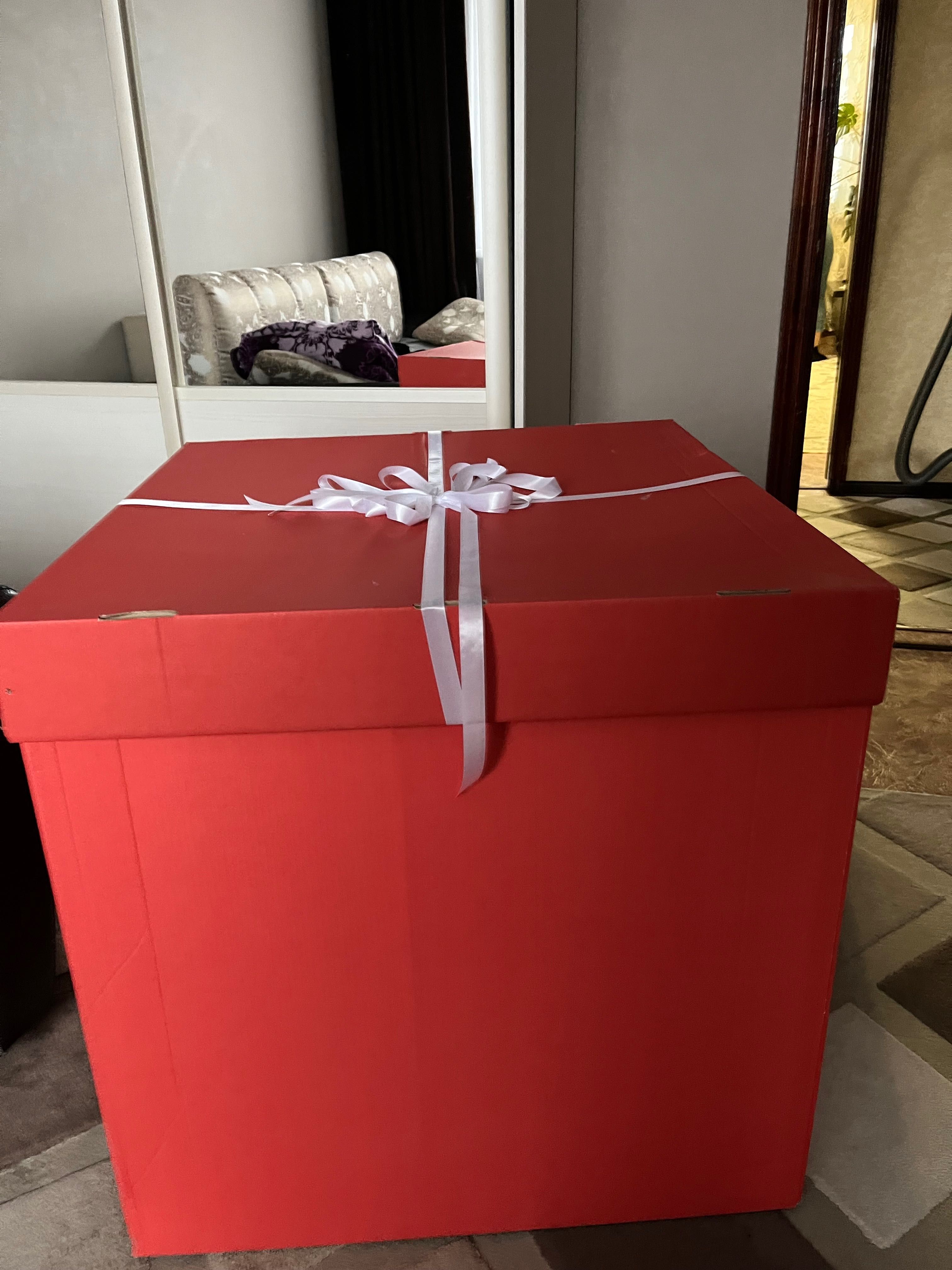 Коробка для сюрприза,большая