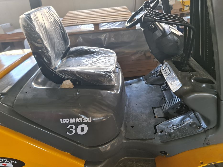 Мотокар Komatsu в отлично състояние