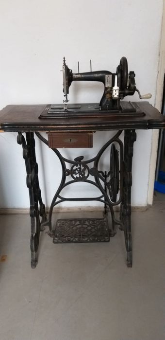 Mașină de cusut L Keppich Bukarest