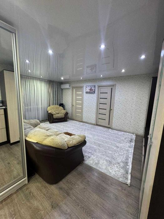 Продам 4-хкомнатную квартиру в 3 микрорайоне, д. 5 г. Риддер