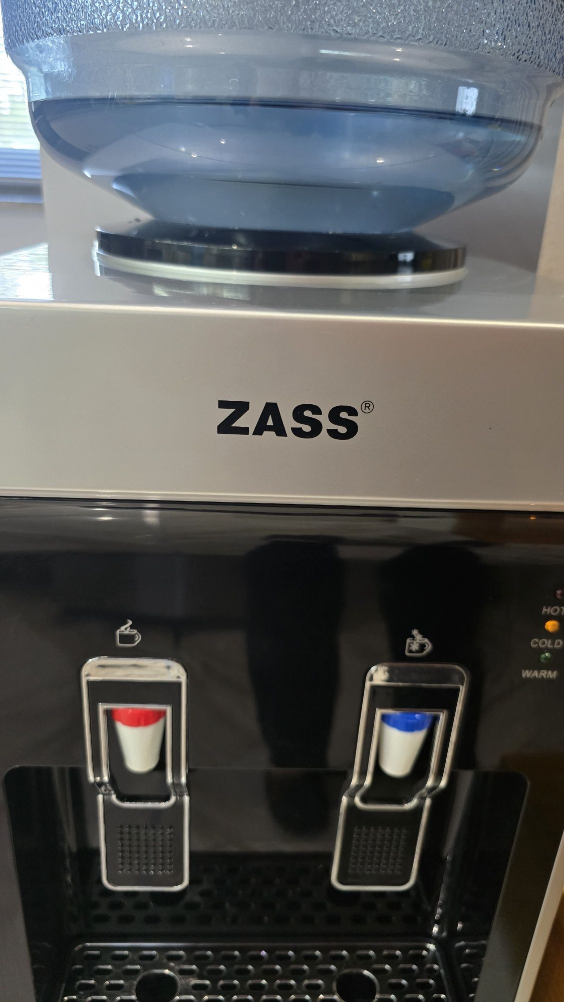 Диспенсър за вода Zass с компресор