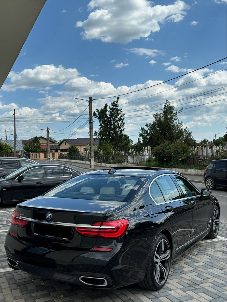 BMW Seria 7 G11 2017 Vireaza spatele Cheie smart Soft close Full!