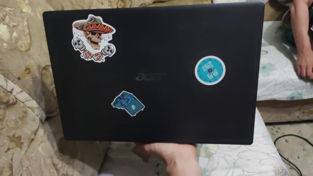 Продаю Ноутбук срочно