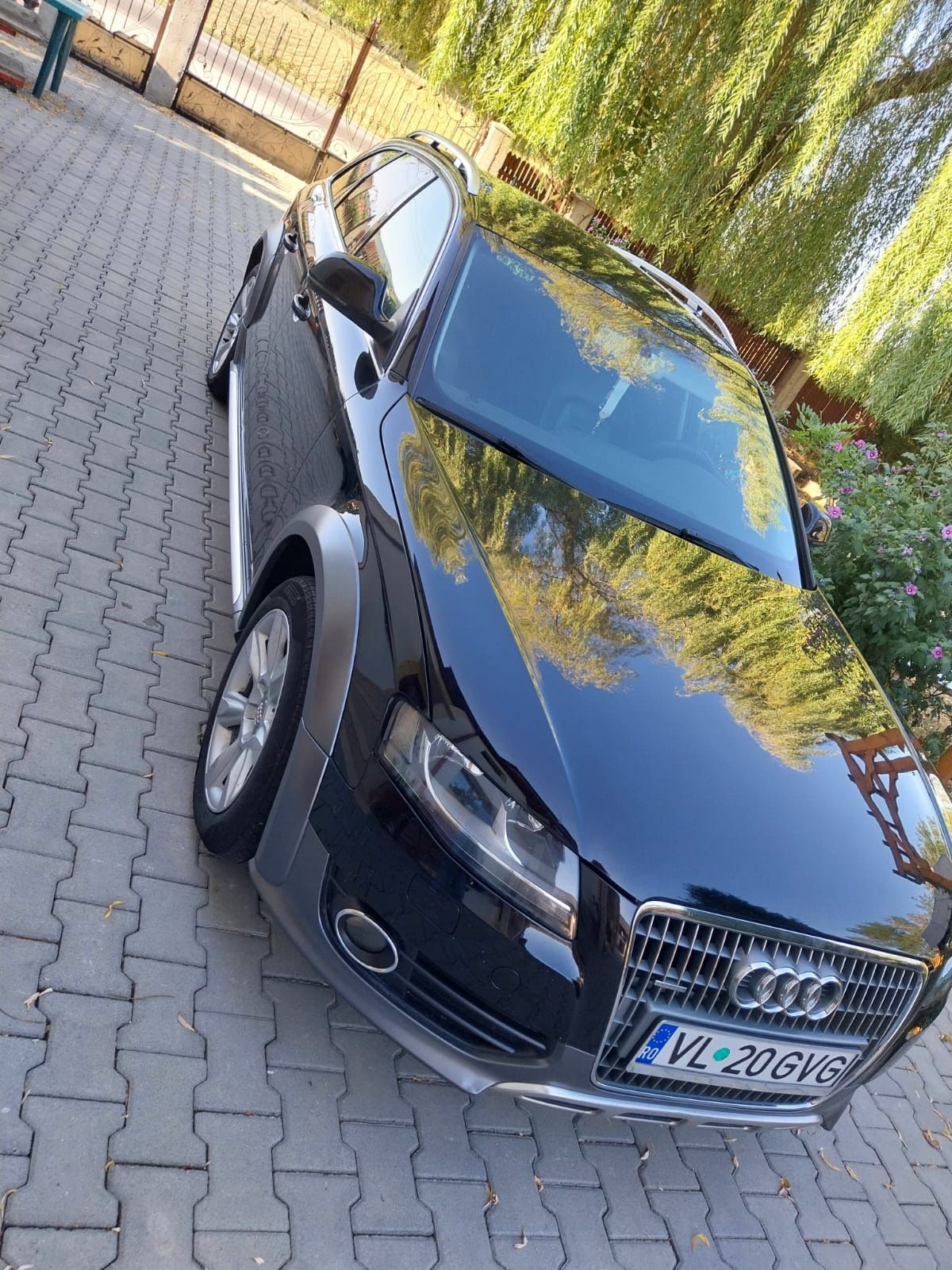 Vând Audi A4 Allroad
