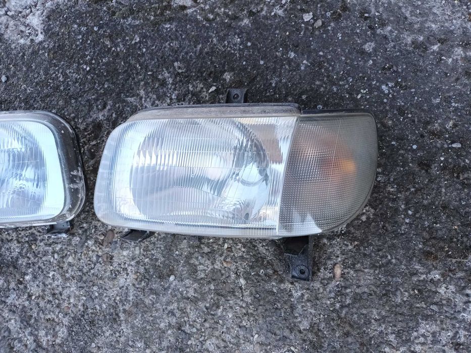 ляв и десен фар за дайхатсу куоре DAIHATSU CUORE дайхацу