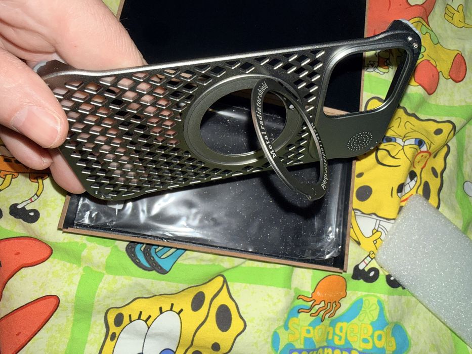 Huse metalice Iphone 16 Pro max