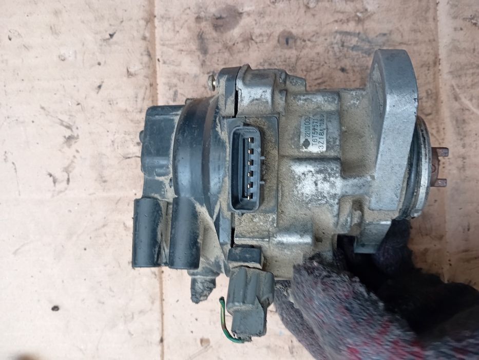 Трамблёр Nissan.