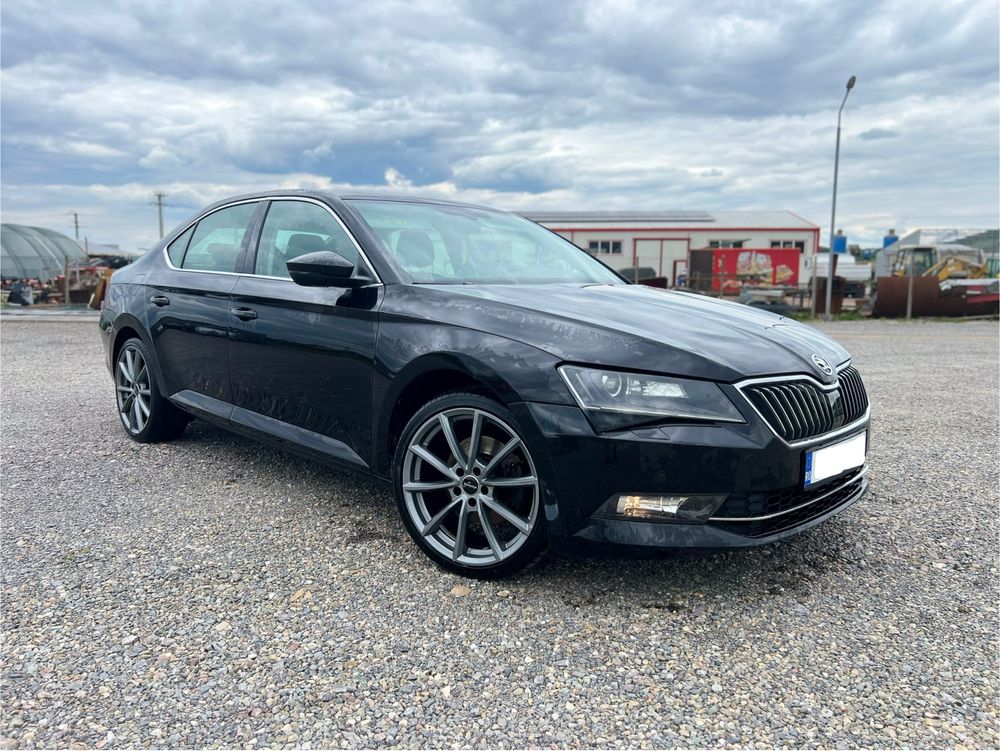 Skoda Superb 2.0 TDI , MANUAL