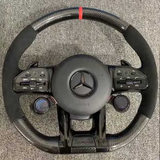 Mercedes AMG спортен волан – Carbon & Alcantara с контролни селектори