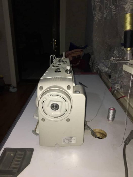 Швейные машинка Хороший