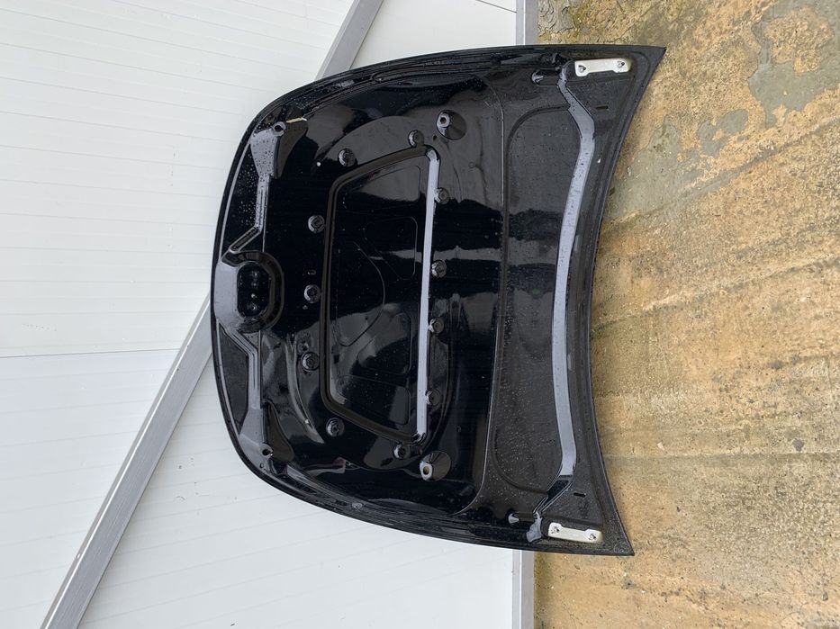 Capota motor, Tesla Y, 2021, 2022, 2023, 2024.