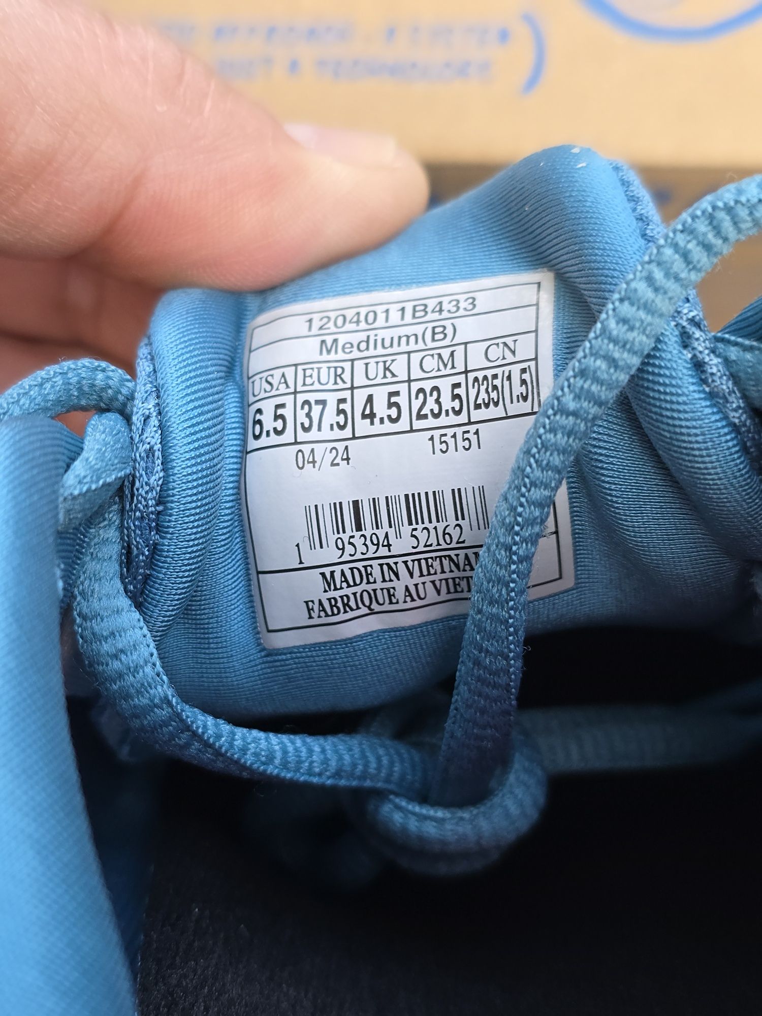 Brooks Trace 3 femei marime 37.5 noi in cutie
