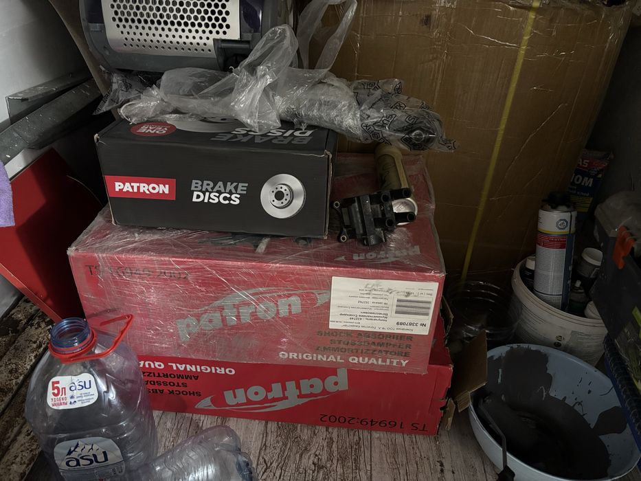 Продам стойки тормозные диски на хариер лексус RX300