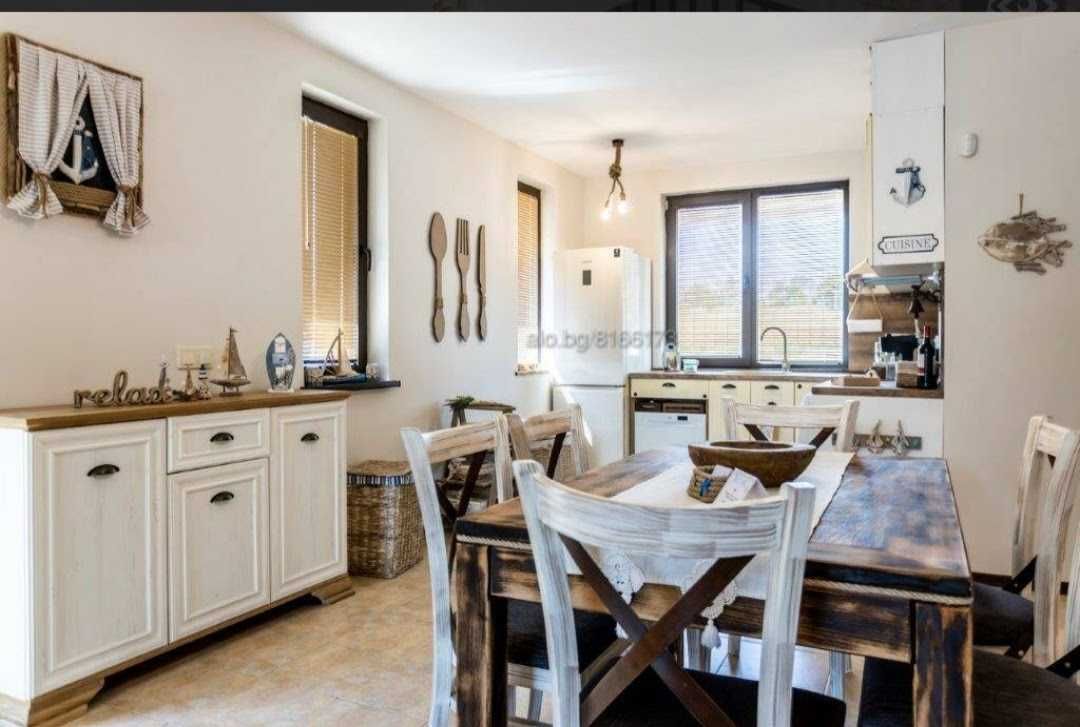Продавам луксозна къща в с. Лозенец