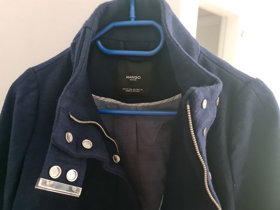 Вълнено късо палто Mango