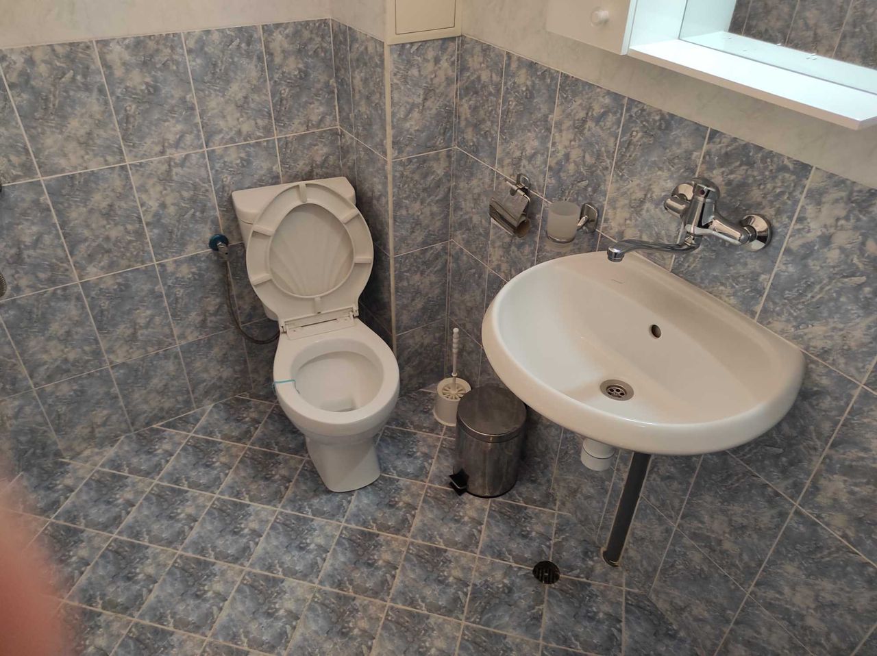 Продава се Двустаен апартамент в Асеновград - 70 кв.м за 1858 €/кв.м - Снимка #10