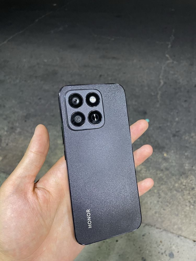 Honor X 8c holati ideal
