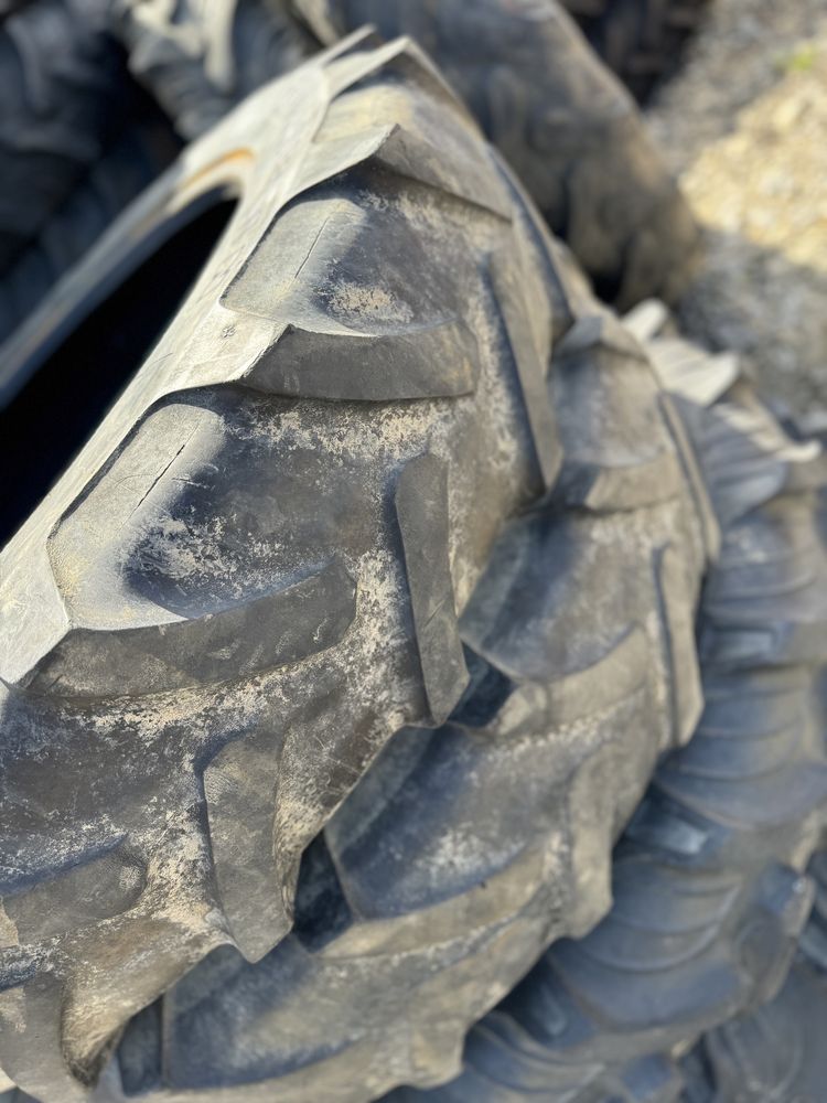 Vand Anvelope Second- Hand 9,5R28 / 230-95-R28 Michelin