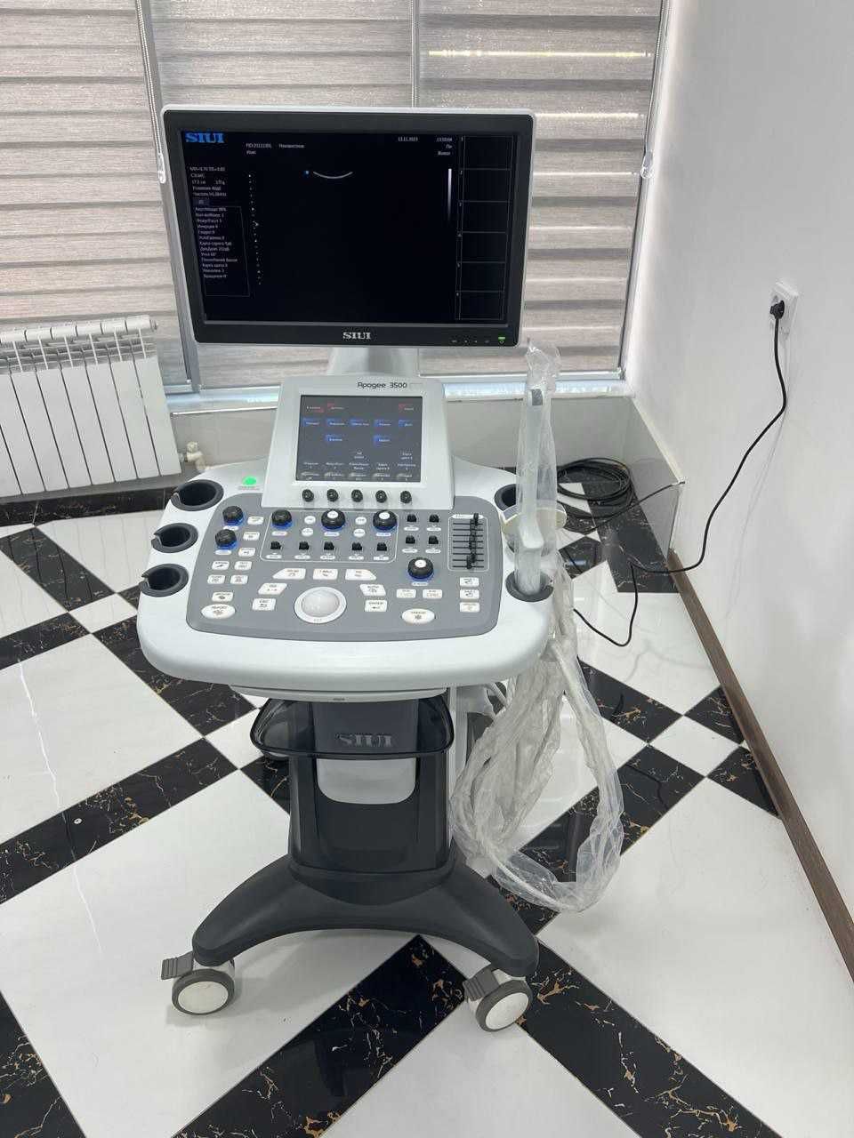 УЗИ система SiUi,Модель Apogee 3500