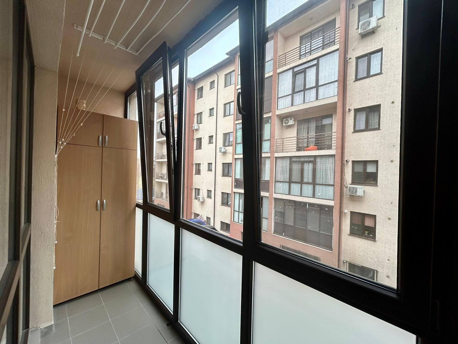 Propritar inchiriez Apartament 3 camere in Rezidential Apusului